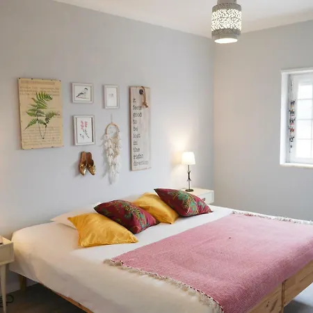 Vacation House By Surf Beach Ericeira Accommodatie bij particulieren *