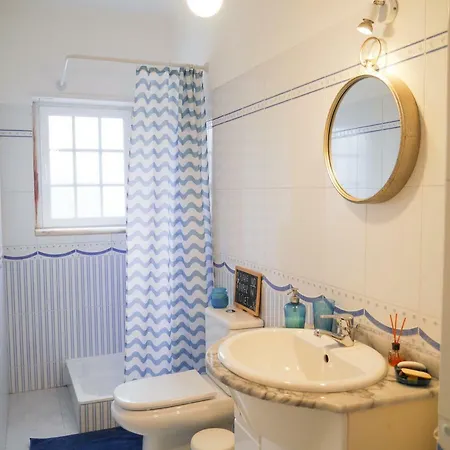 Vacation House By Surf Beach Ericeira Accommodatie bij particulieren *